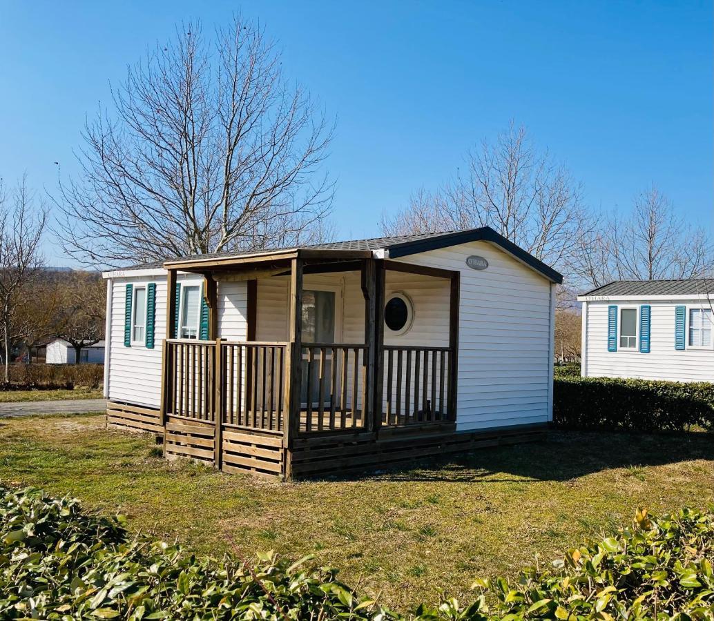 Camping Sites Et Paysages Les Pres Hauts ซิสเตรง ภายนอก รูปภาพ