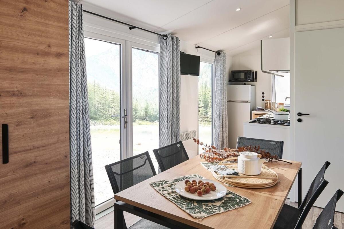 Camping Sites Et Paysages Les Pres Hauts ซิสเตรง ภายนอก รูปภาพ