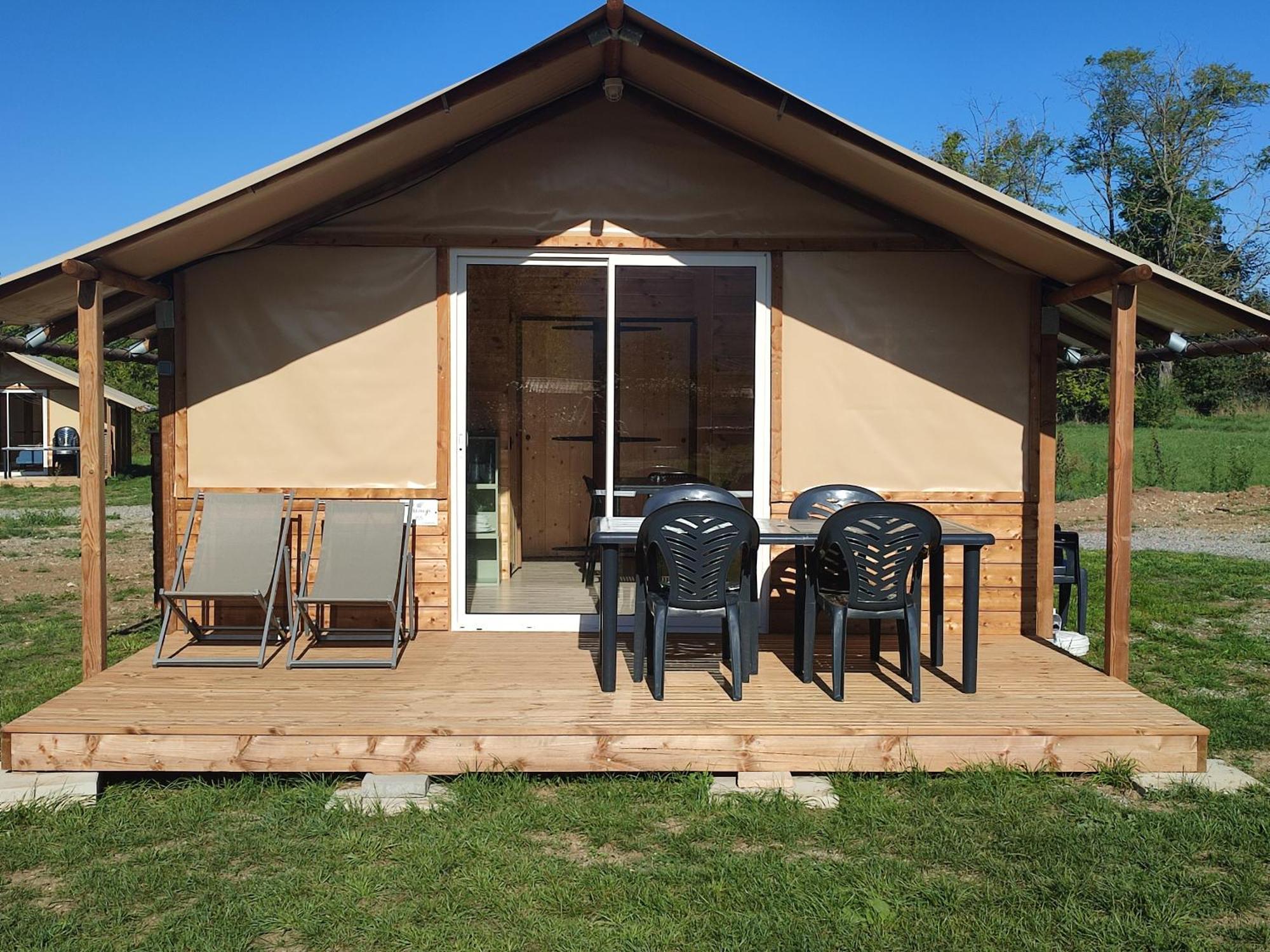 Camping Sites Et Paysages Les Pres Hauts ซิสเตรง ภายนอก รูปภาพ