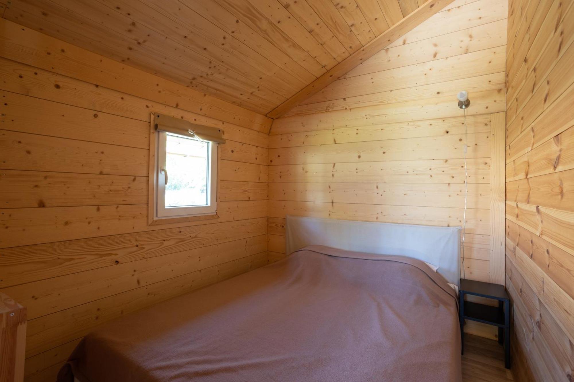 Camping Sites Et Paysages Les Pres Hauts ซิสเตรง ภายนอก รูปภาพ