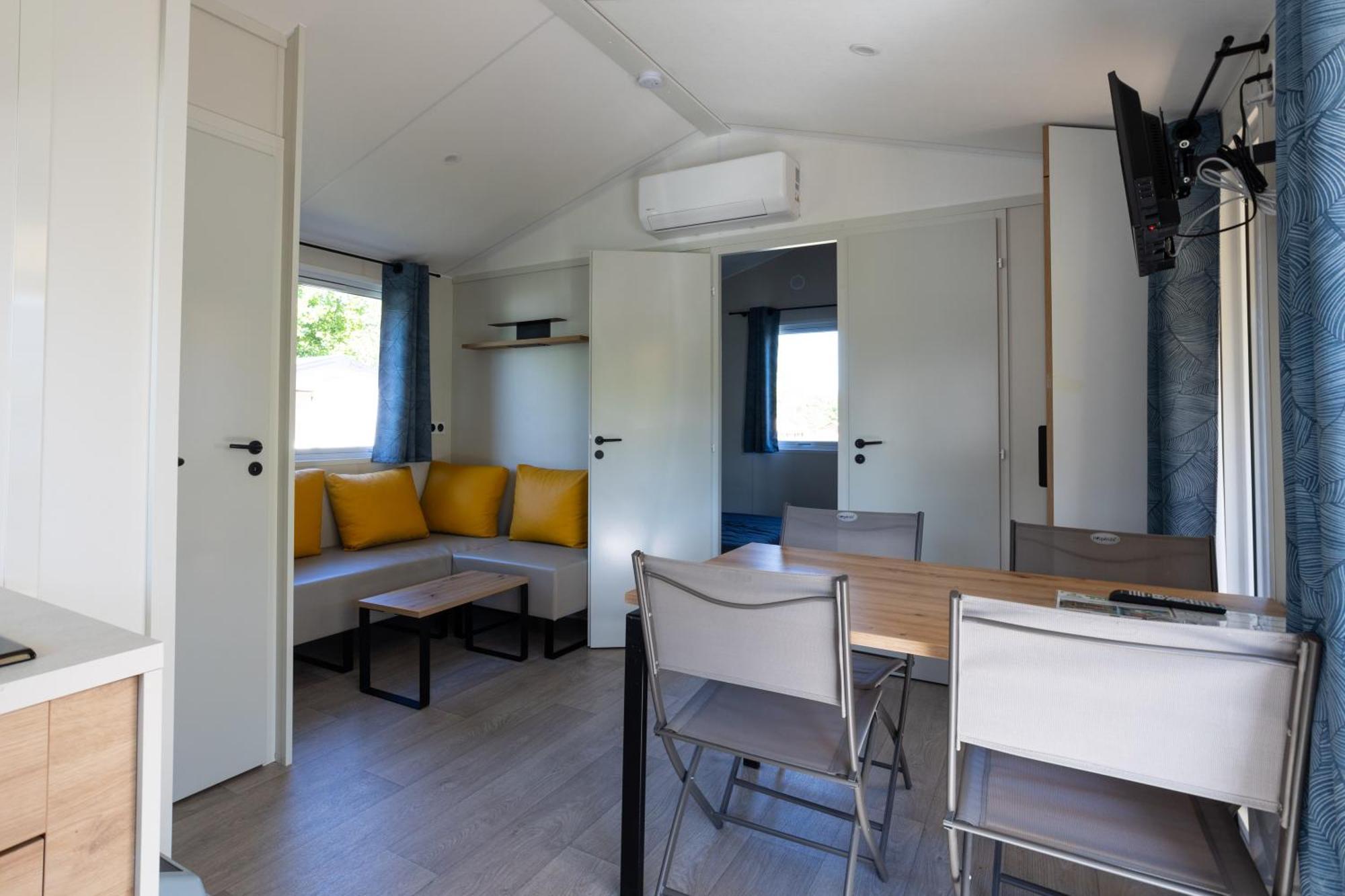Camping Sites Et Paysages Les Pres Hauts ซิสเตรง ภายนอก รูปภาพ